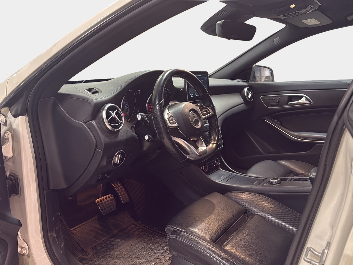 MERCEDES-BENZ CLA 2016