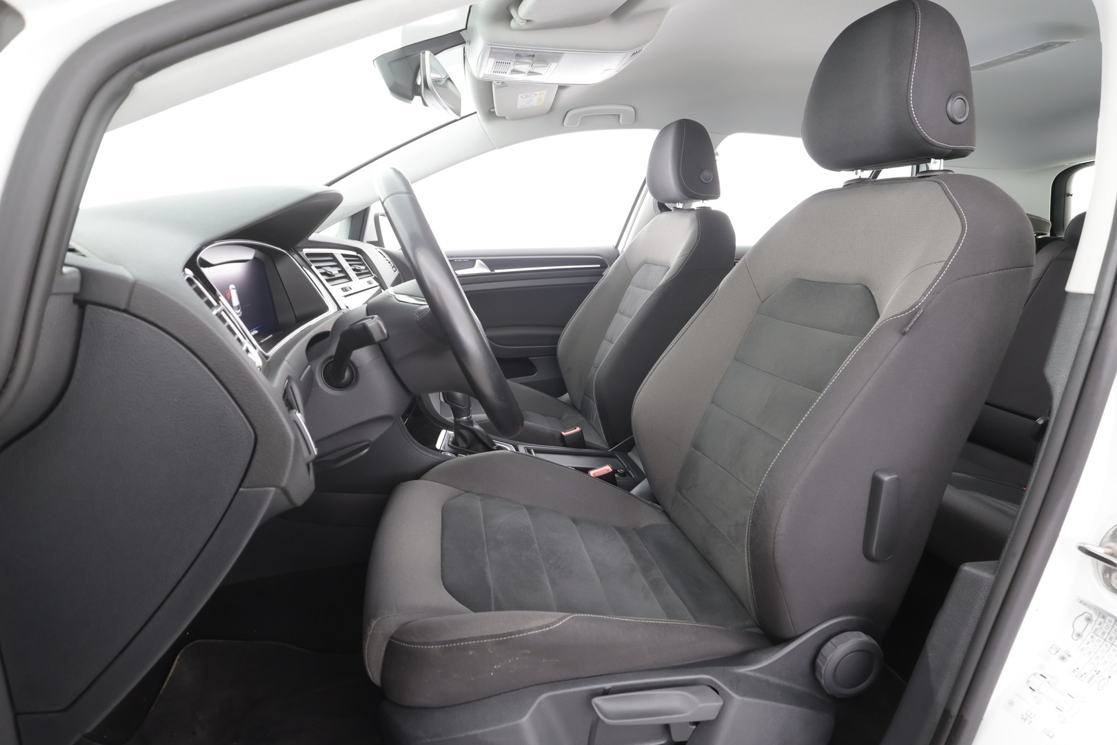 VOLKSWAGEN Golf 2019