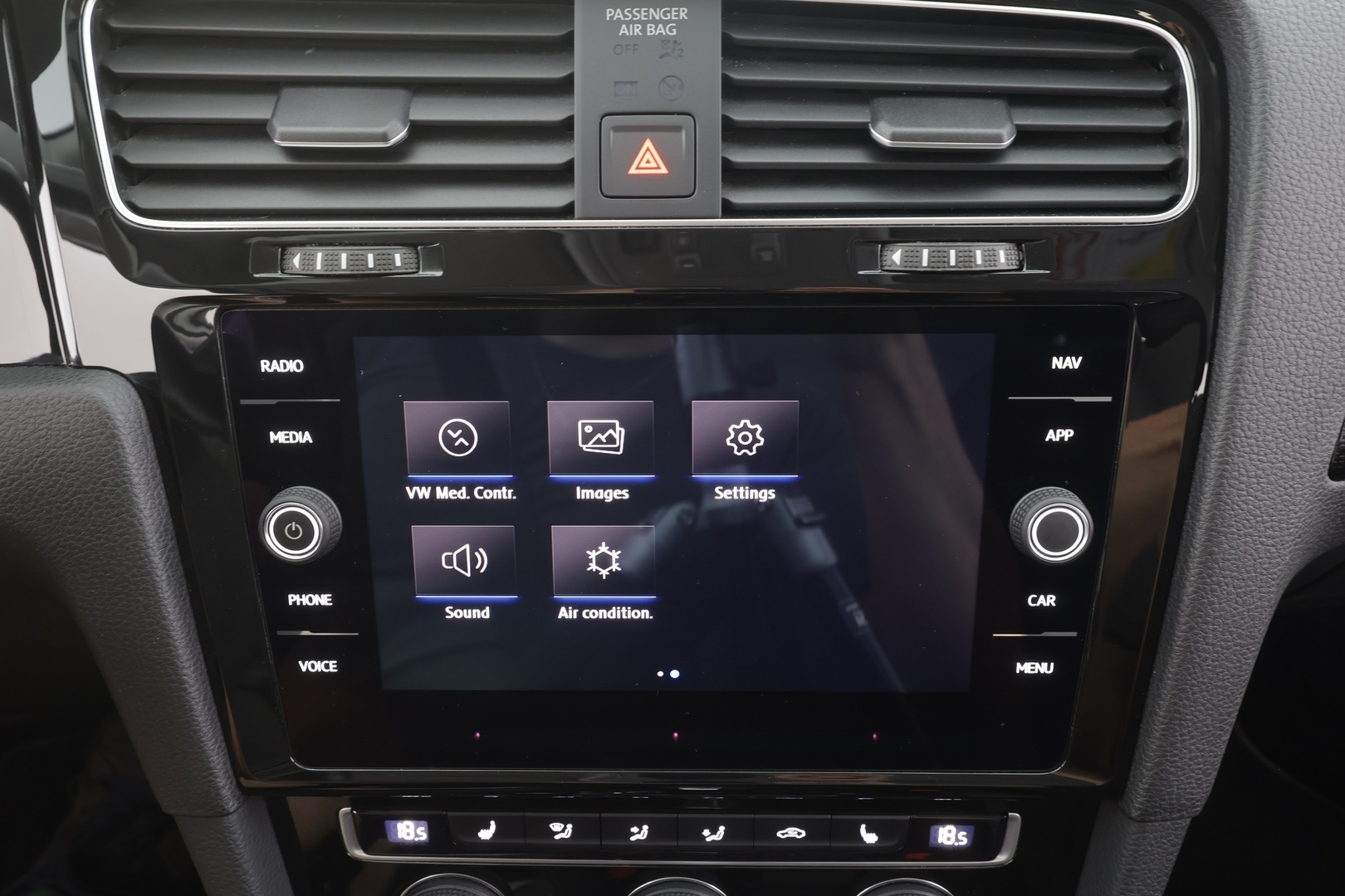 VOLKSWAGEN Golf 2019
