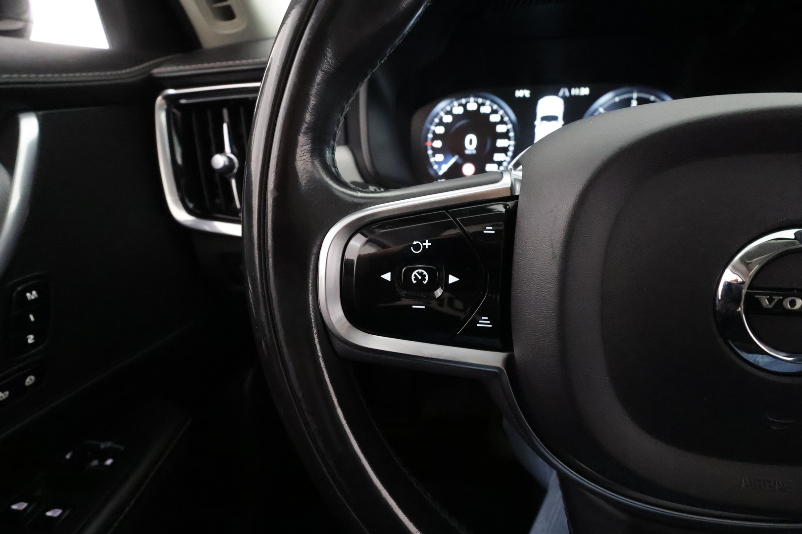VOLVO V90 2017