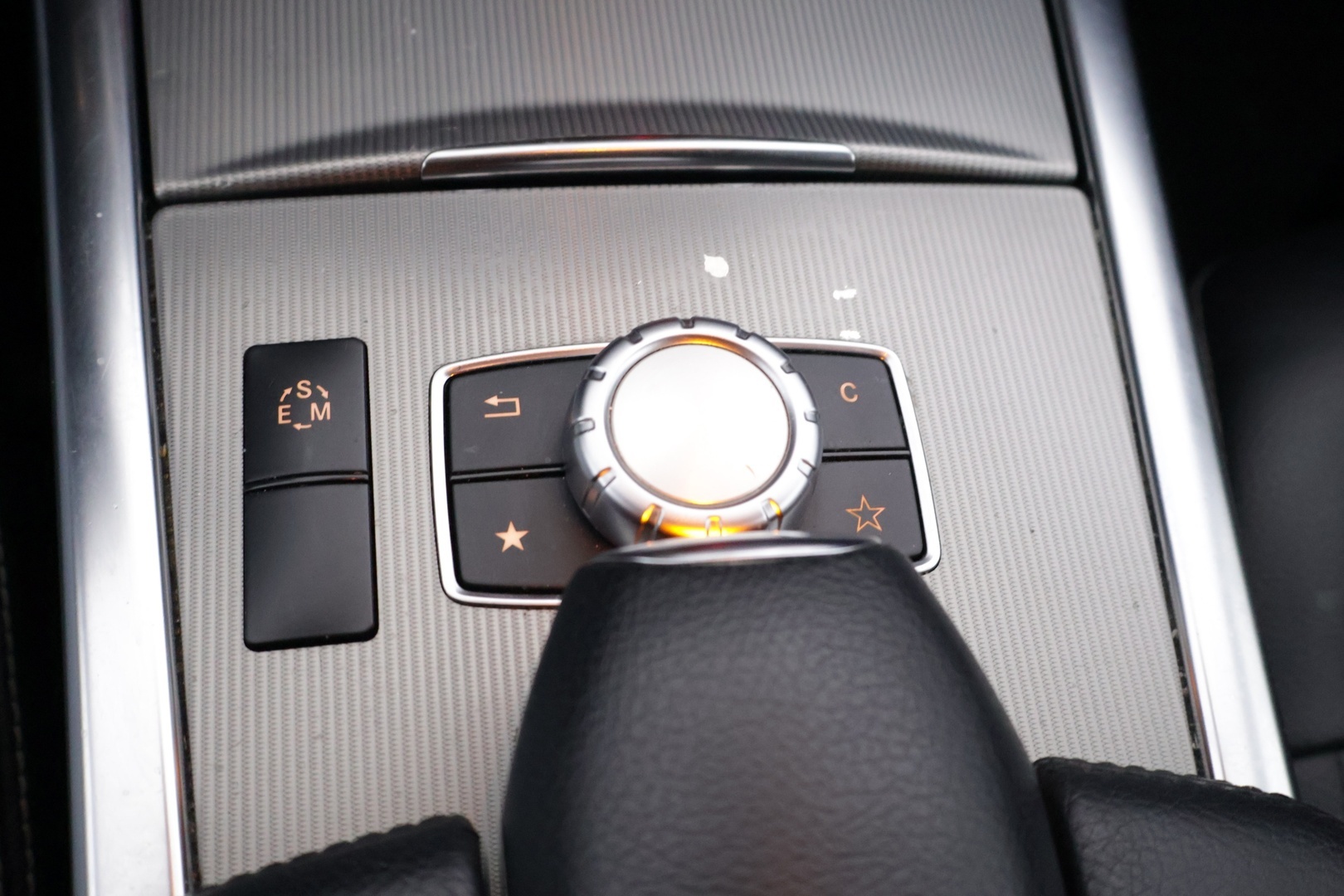 MERCEDES-BENZ E 2013