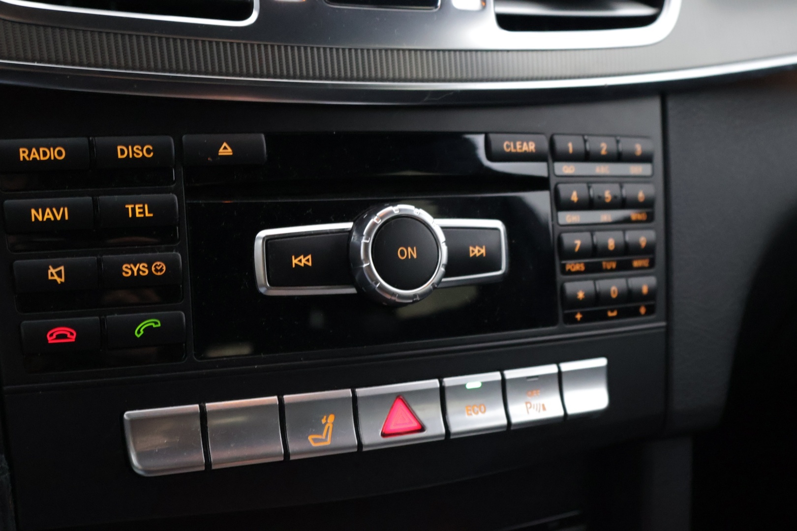 MERCEDES-BENZ E 2013