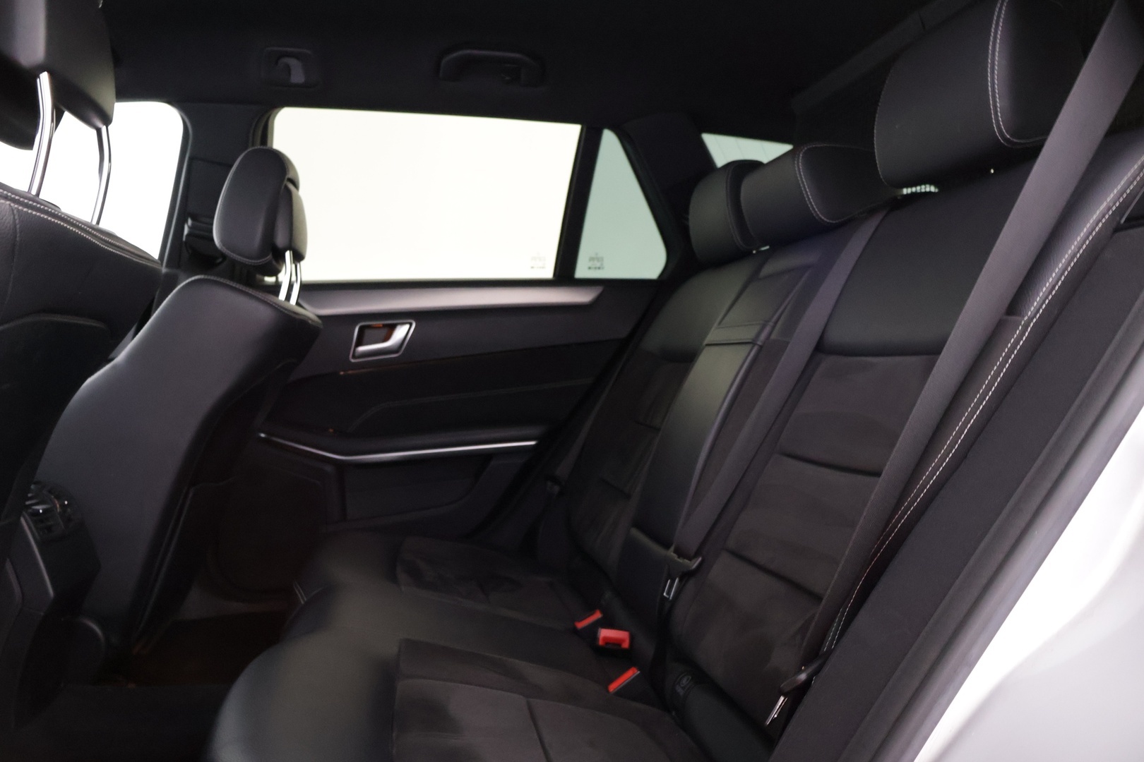 MERCEDES-BENZ E 2013