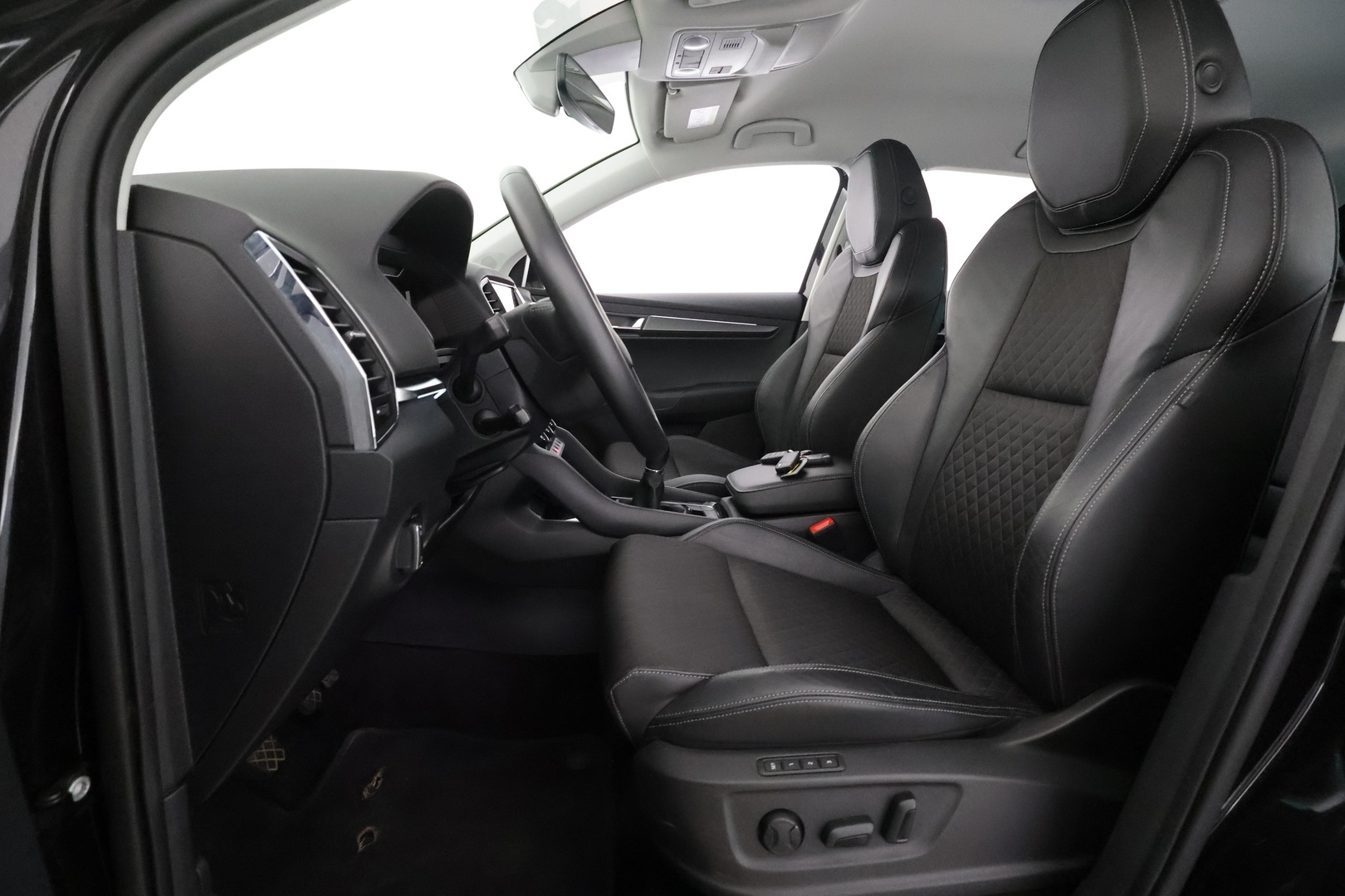 SKODA Karoq 2021