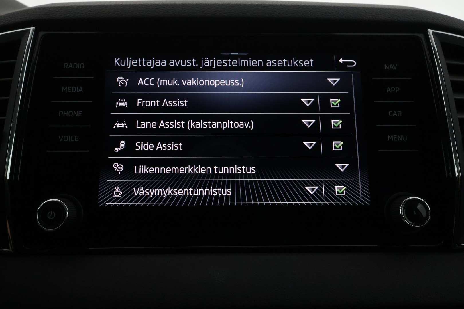 SKODA Karoq 2021