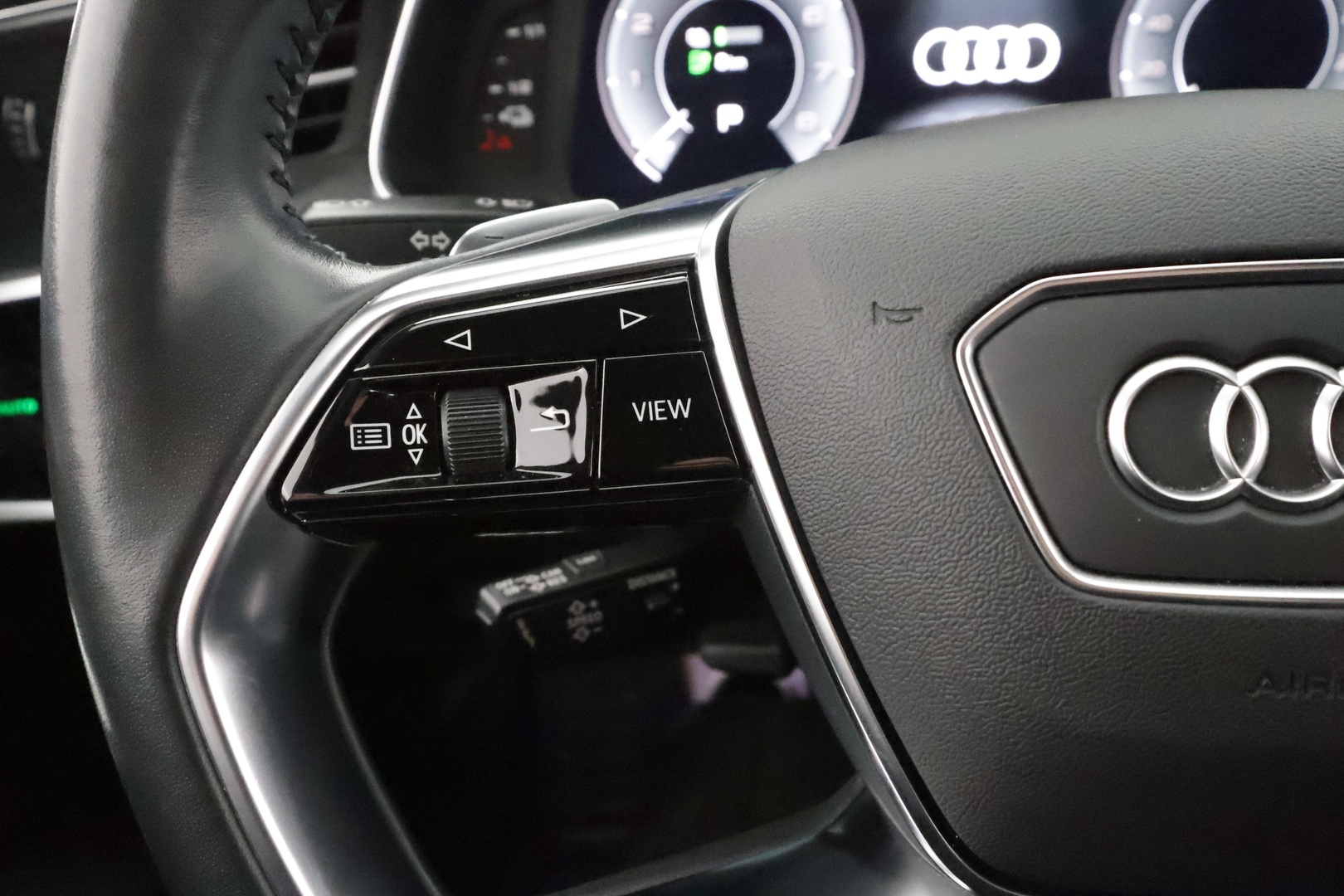 AUDI A6 2021