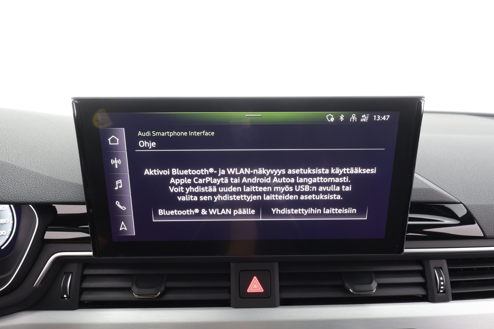 AUDI A4 2022