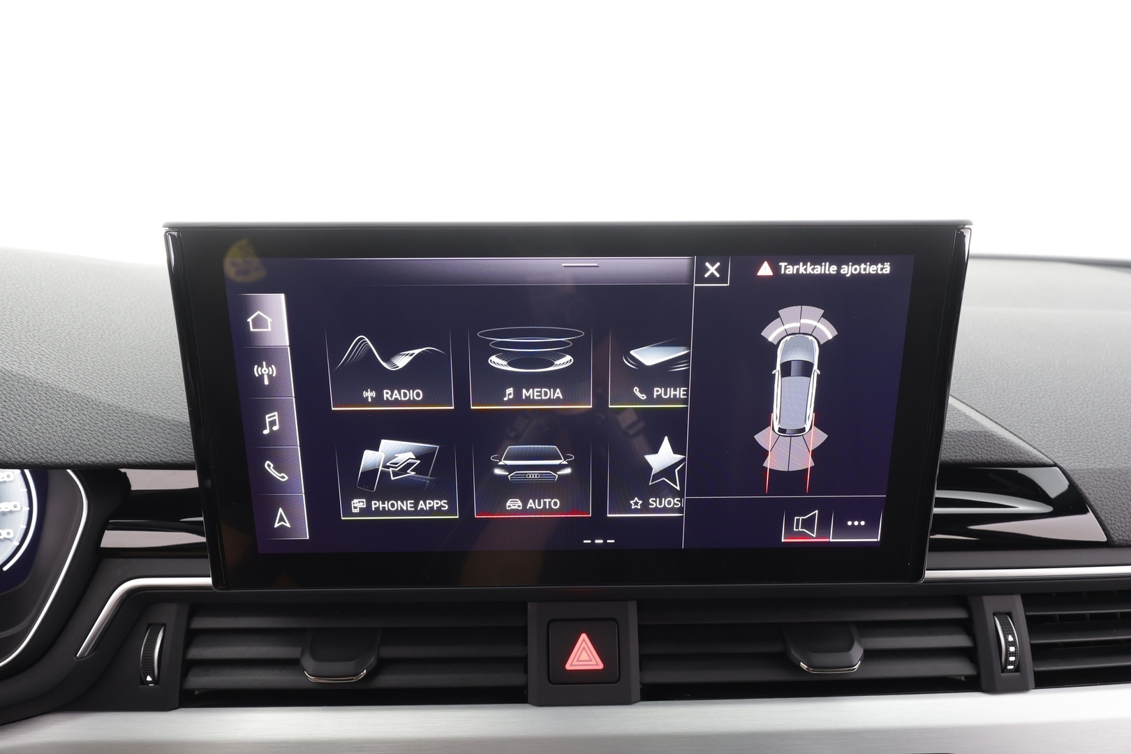 AUDI A4 2022