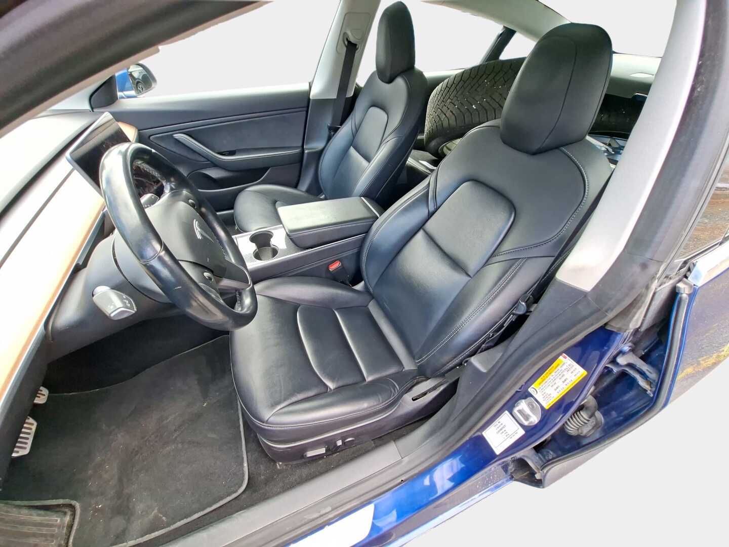 TESLA Model 3 2019