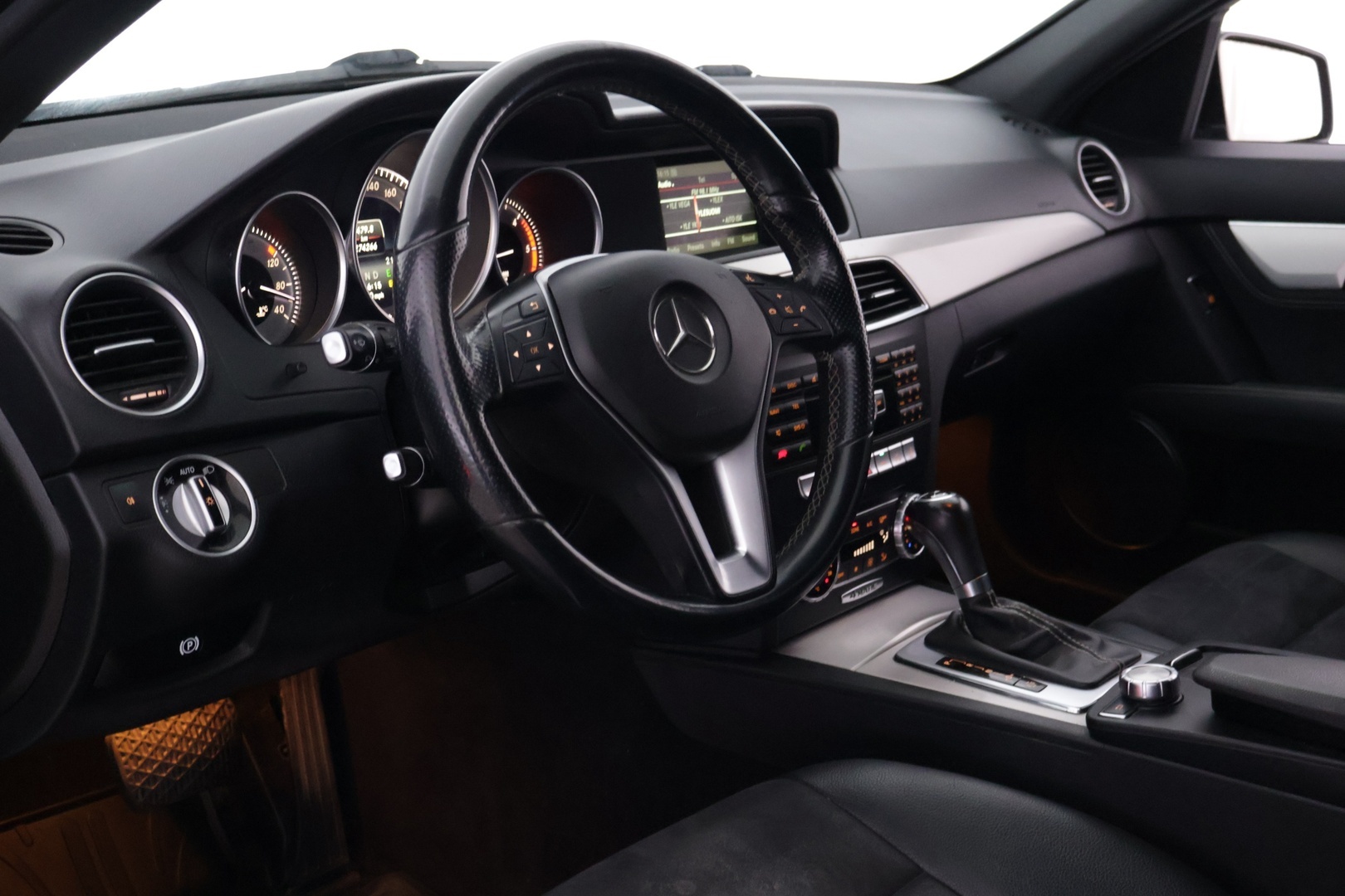 MERCEDES-BENZ C 2014