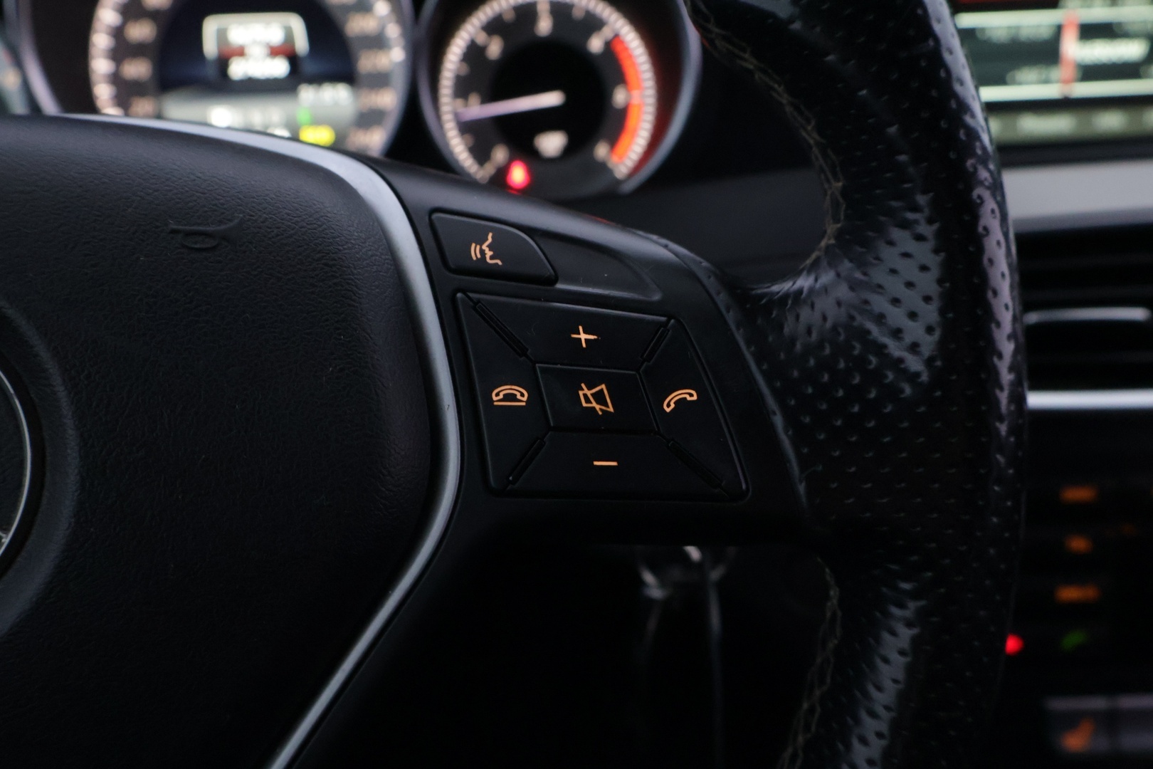 MERCEDES-BENZ C 2014