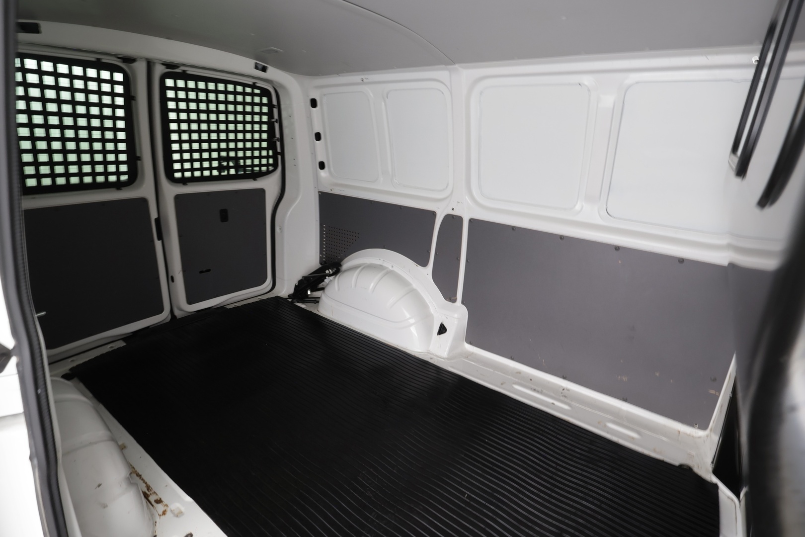 VOLKSWAGEN Transporter 2024