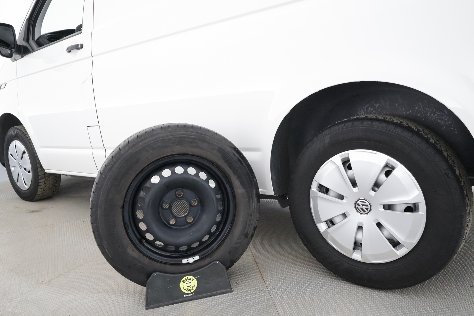 VOLKSWAGEN Transporter 2024