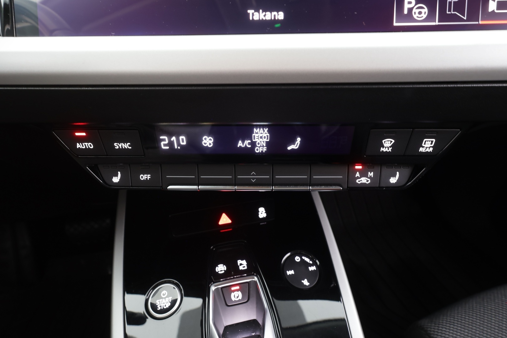 AUDI Q4 e-tron 2022
