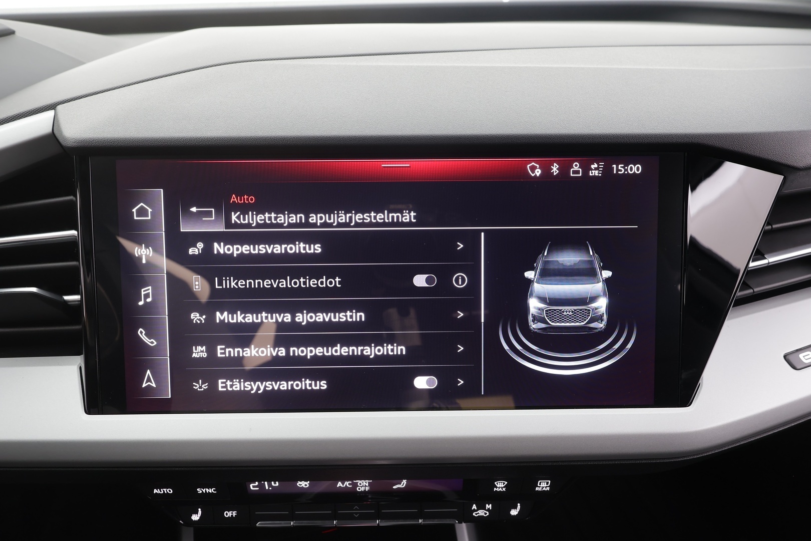 AUDI Q4 e-tron 2022