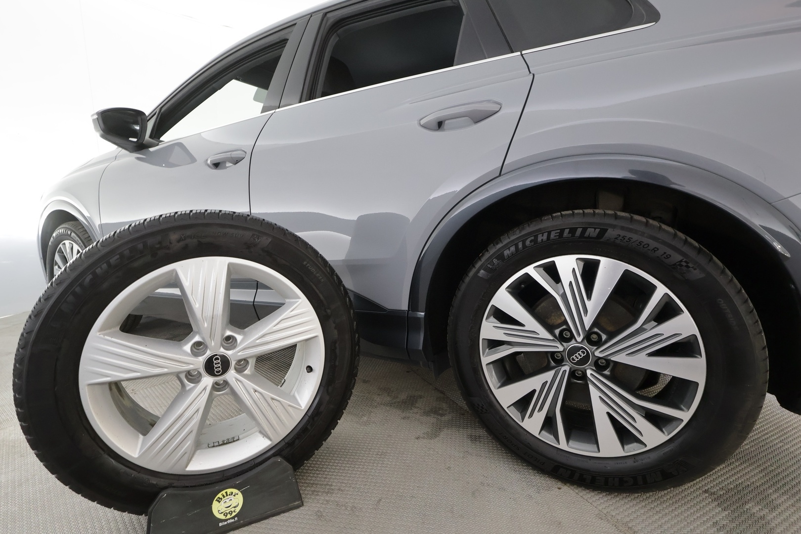 AUDI Q4 e-tron 2022