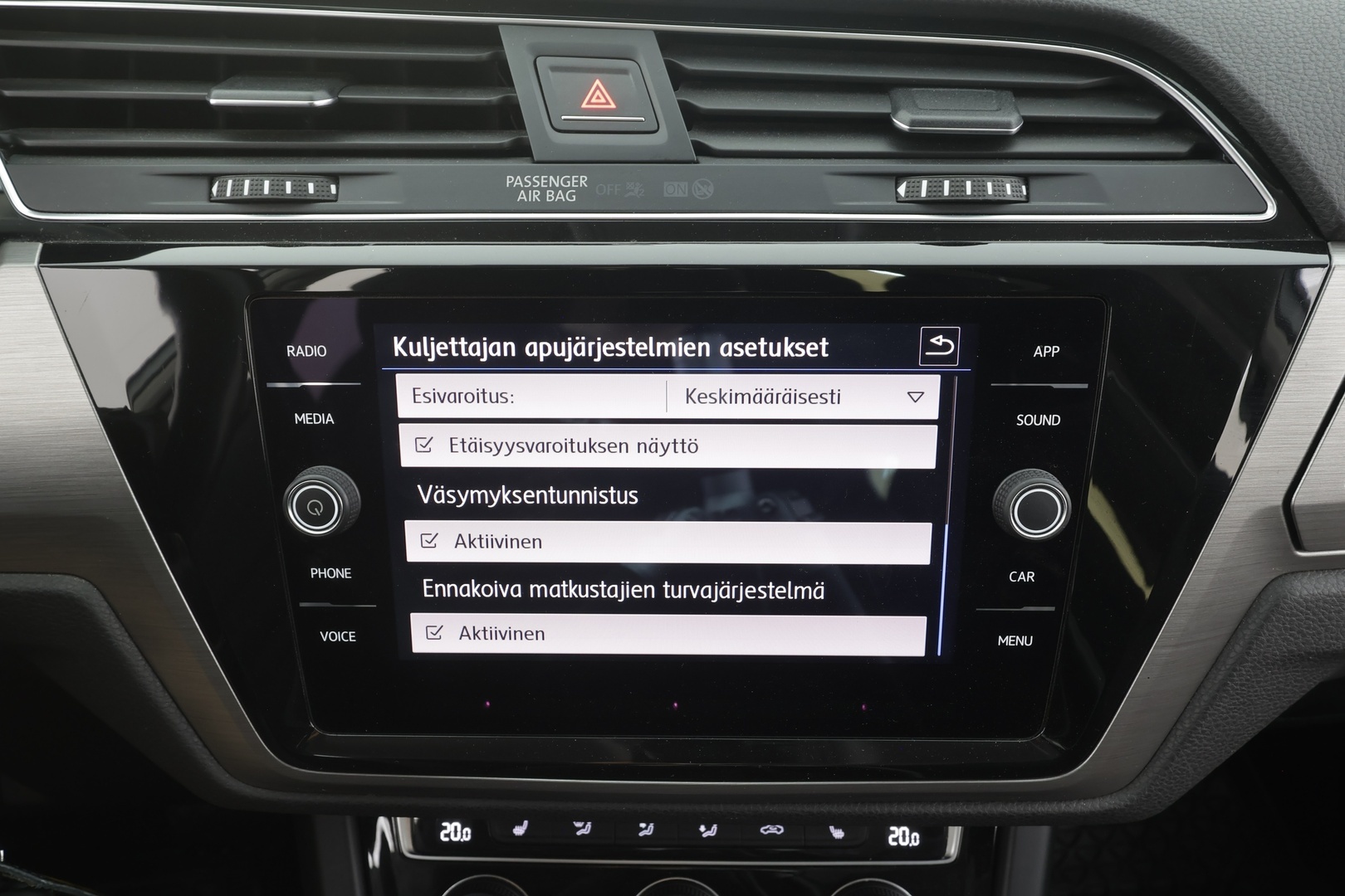 VOLKSWAGEN Touran 2018