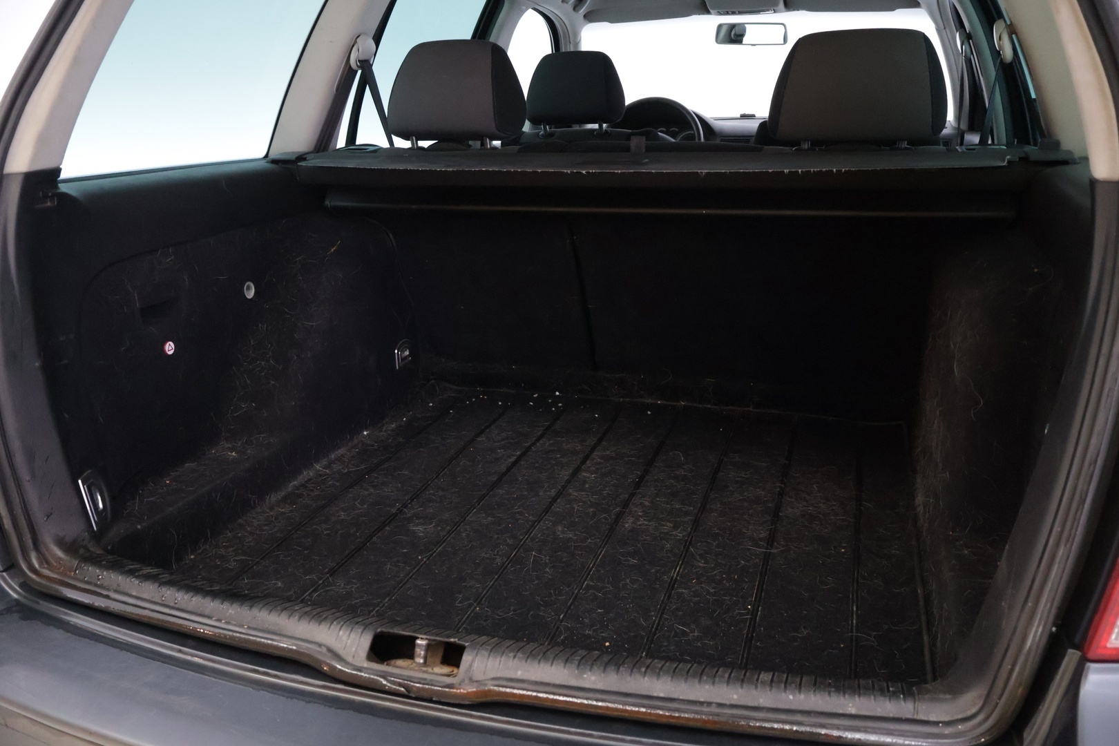 VOLKSWAGEN Golf 2003