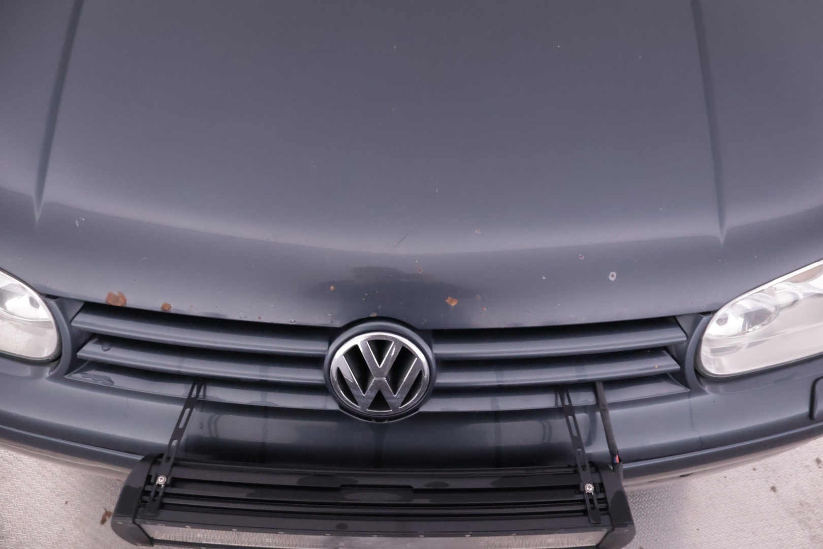 VOLKSWAGEN Golf 2003