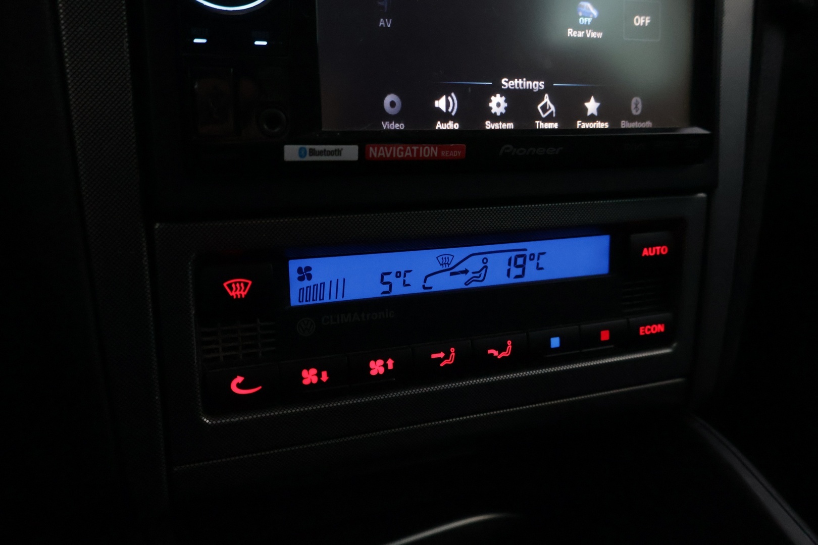 VOLKSWAGEN Golf 2003