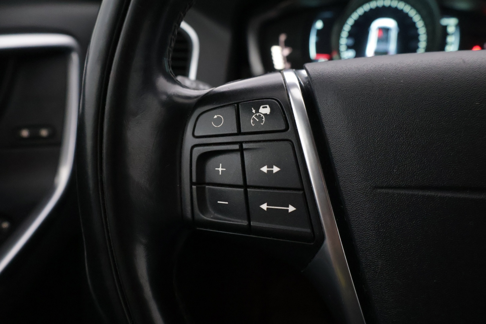 VOLVO XC60 2014