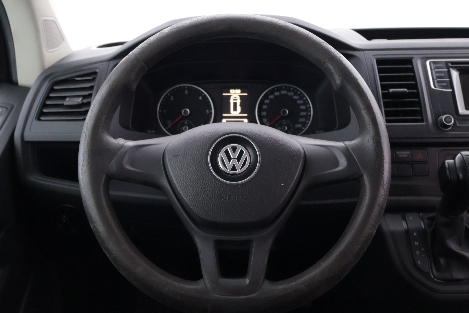 VOLKSWAGEN Caravelle 2016