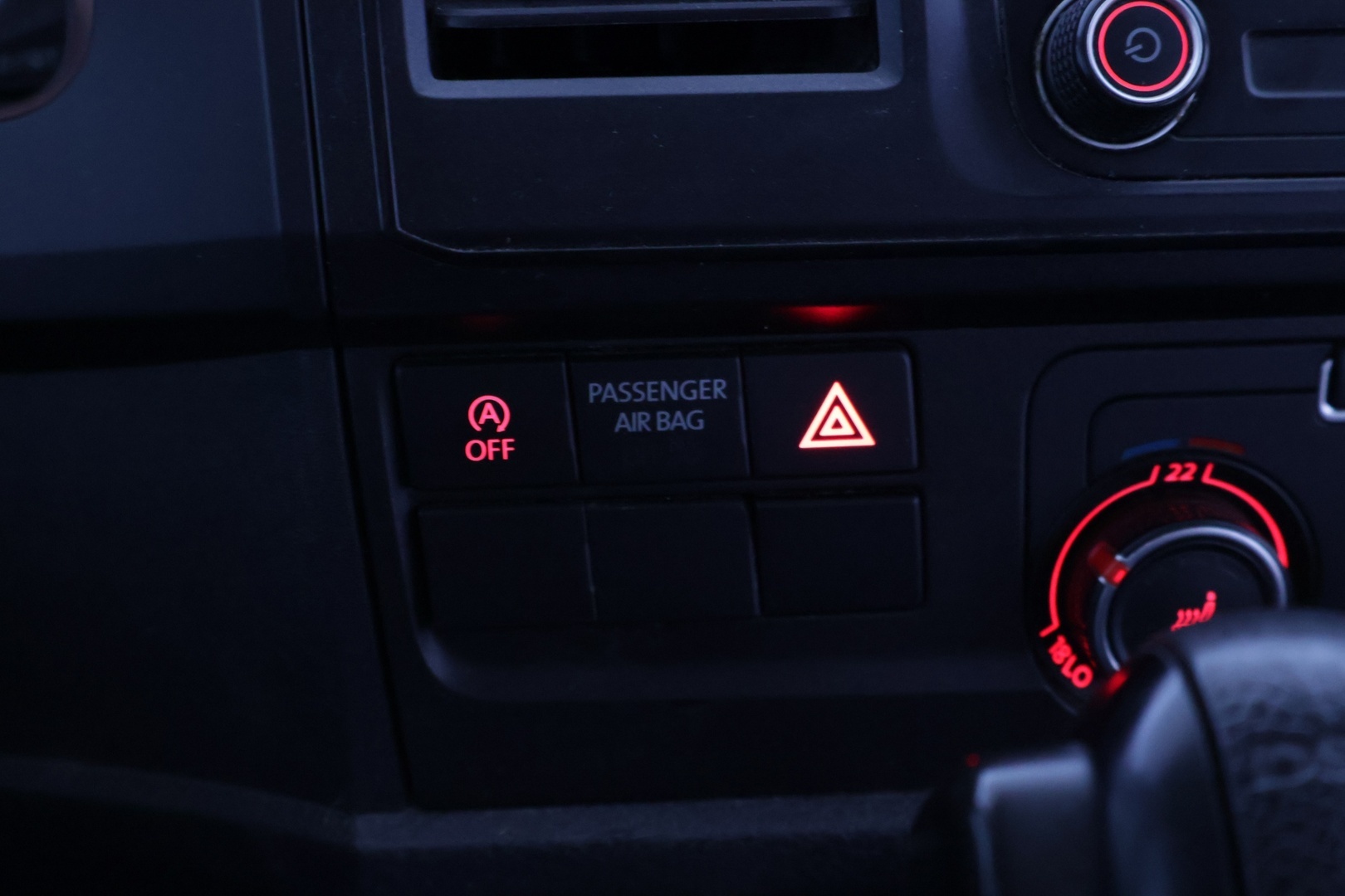 VOLKSWAGEN Caravelle 2016