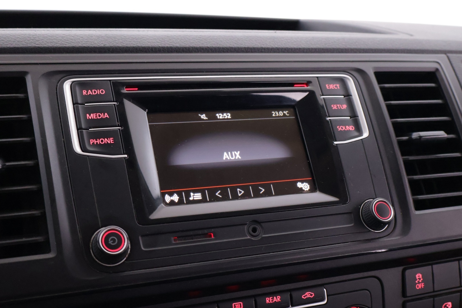 VOLKSWAGEN Caravelle 2016