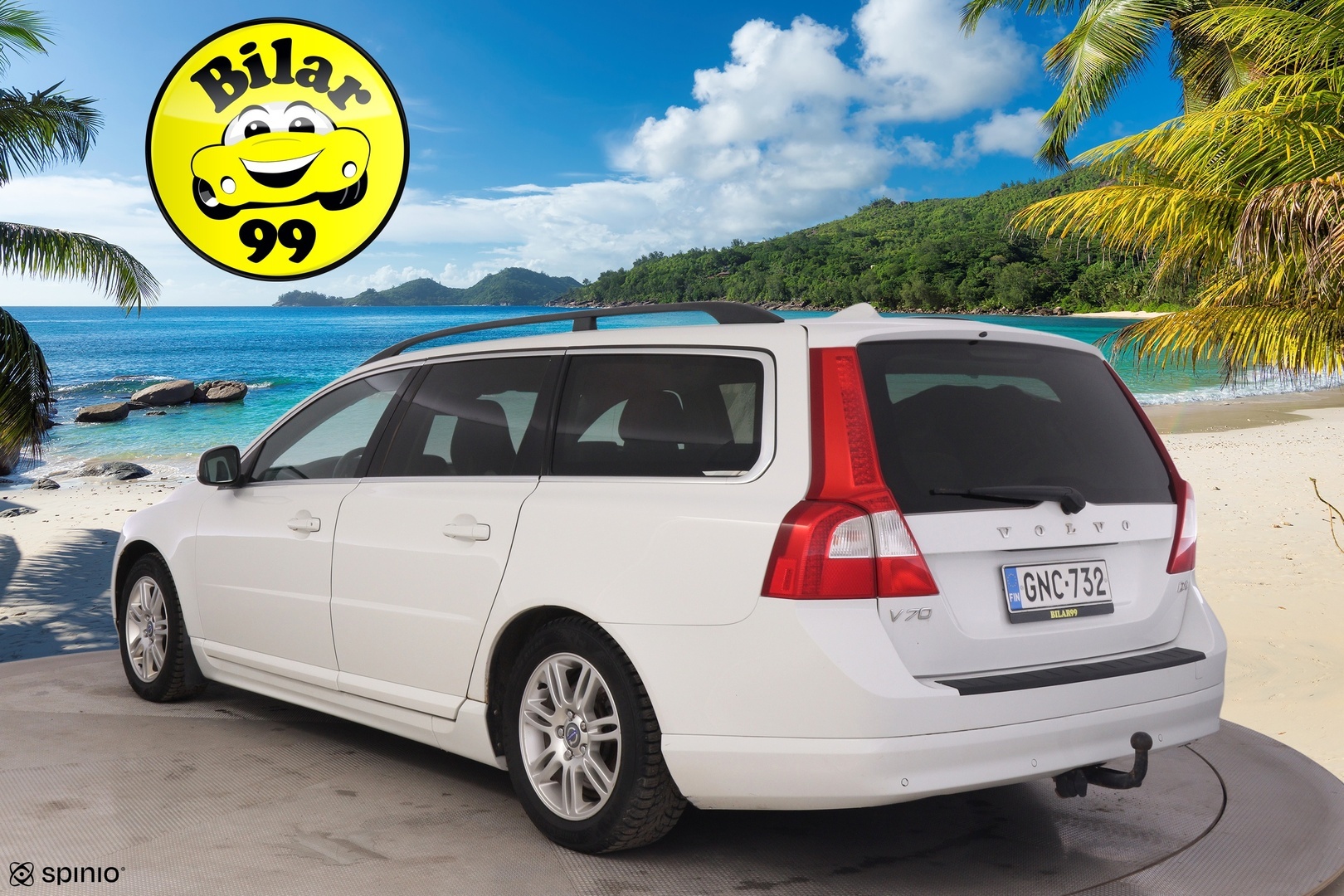 VOLVO V70 2013