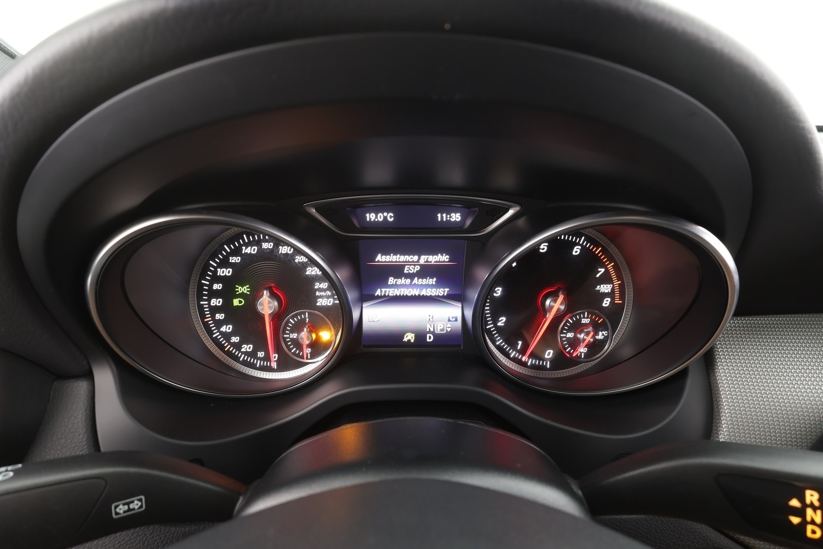 MERCEDES-BENZ CLA 2019