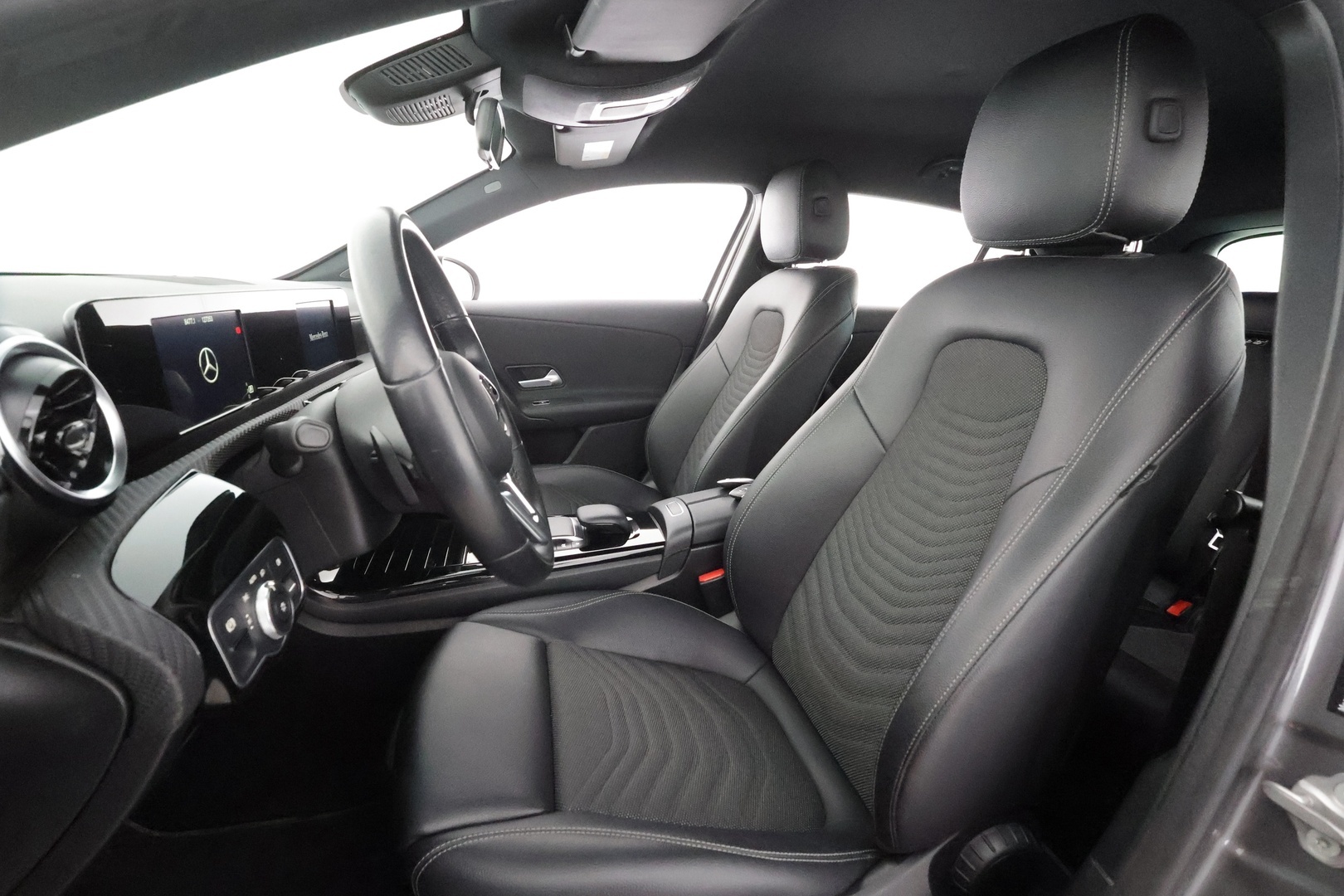 MERCEDES-BENZ A 2021
