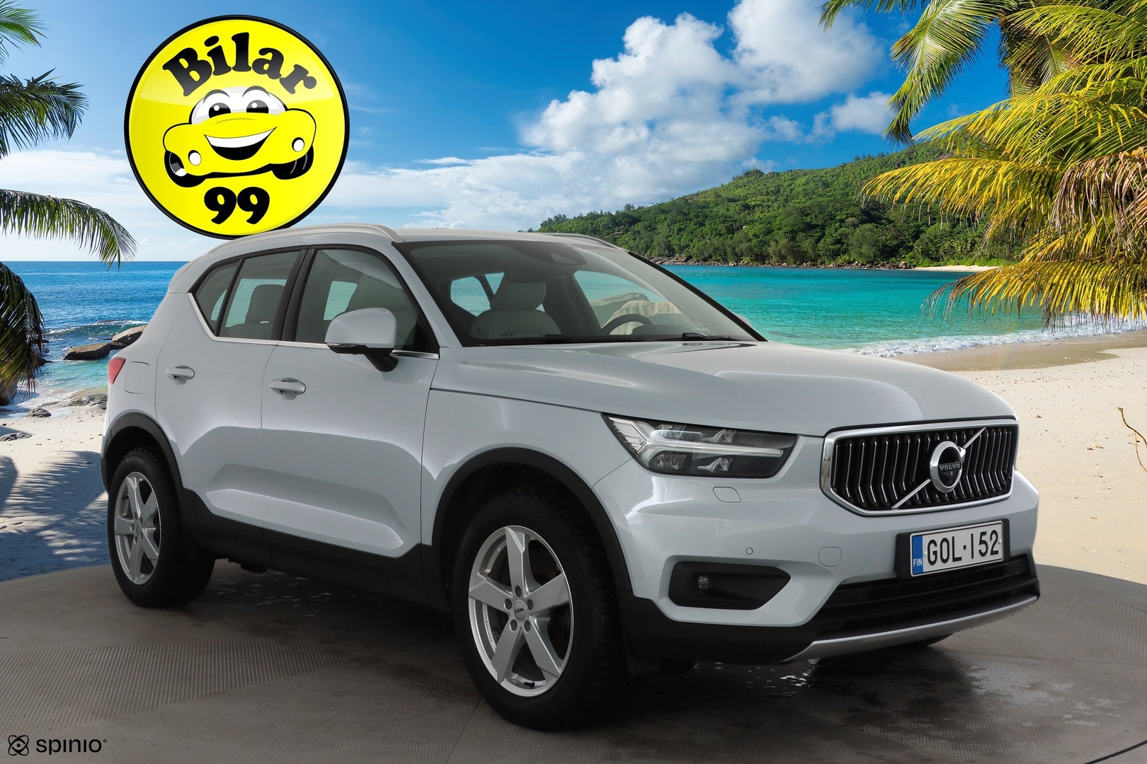 VOLVO XC40 2021