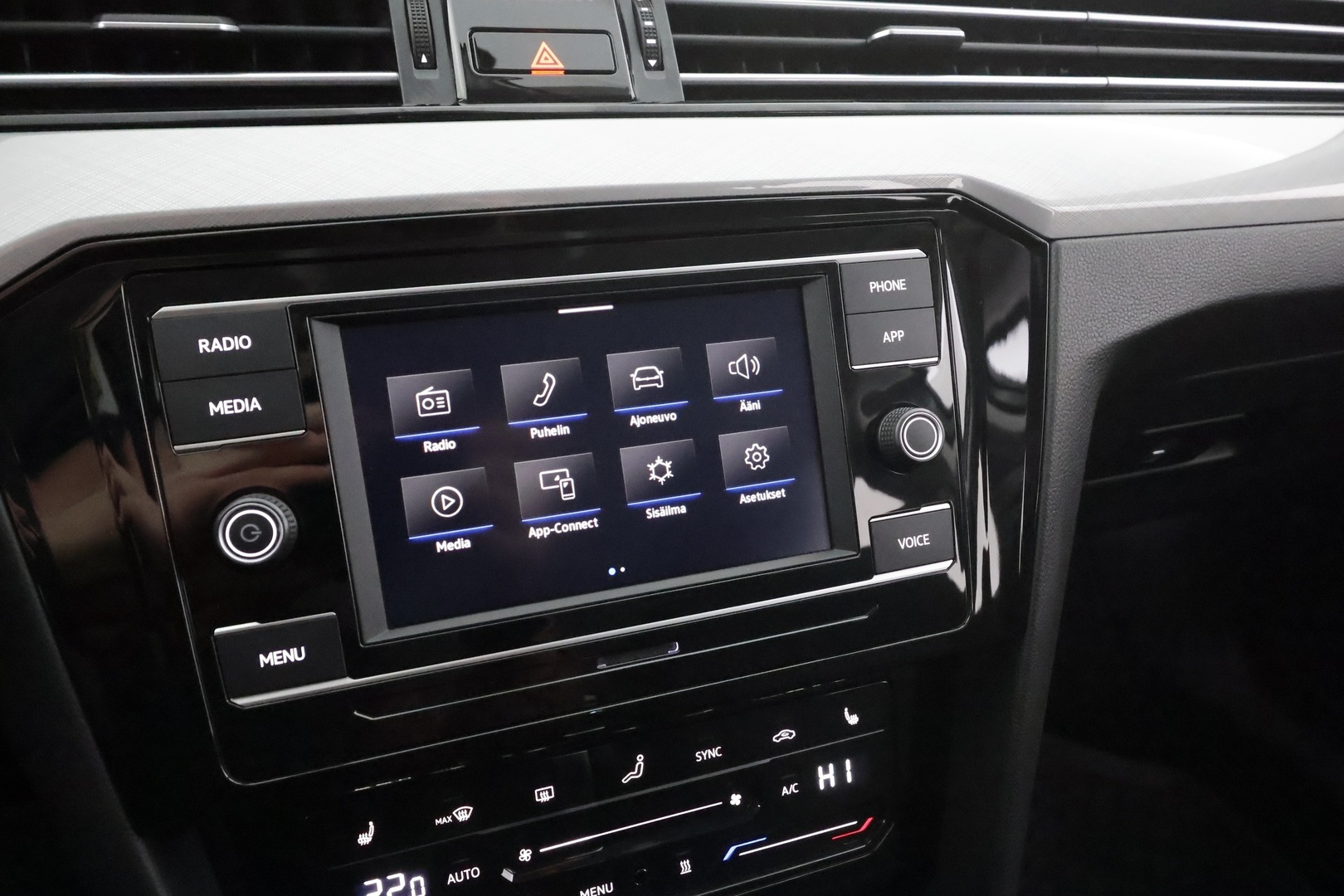 VOLKSWAGEN Passat 2021