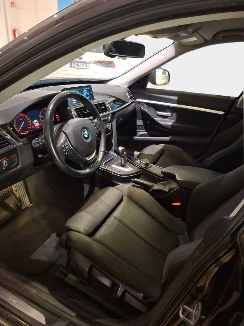 BMW 318 2018