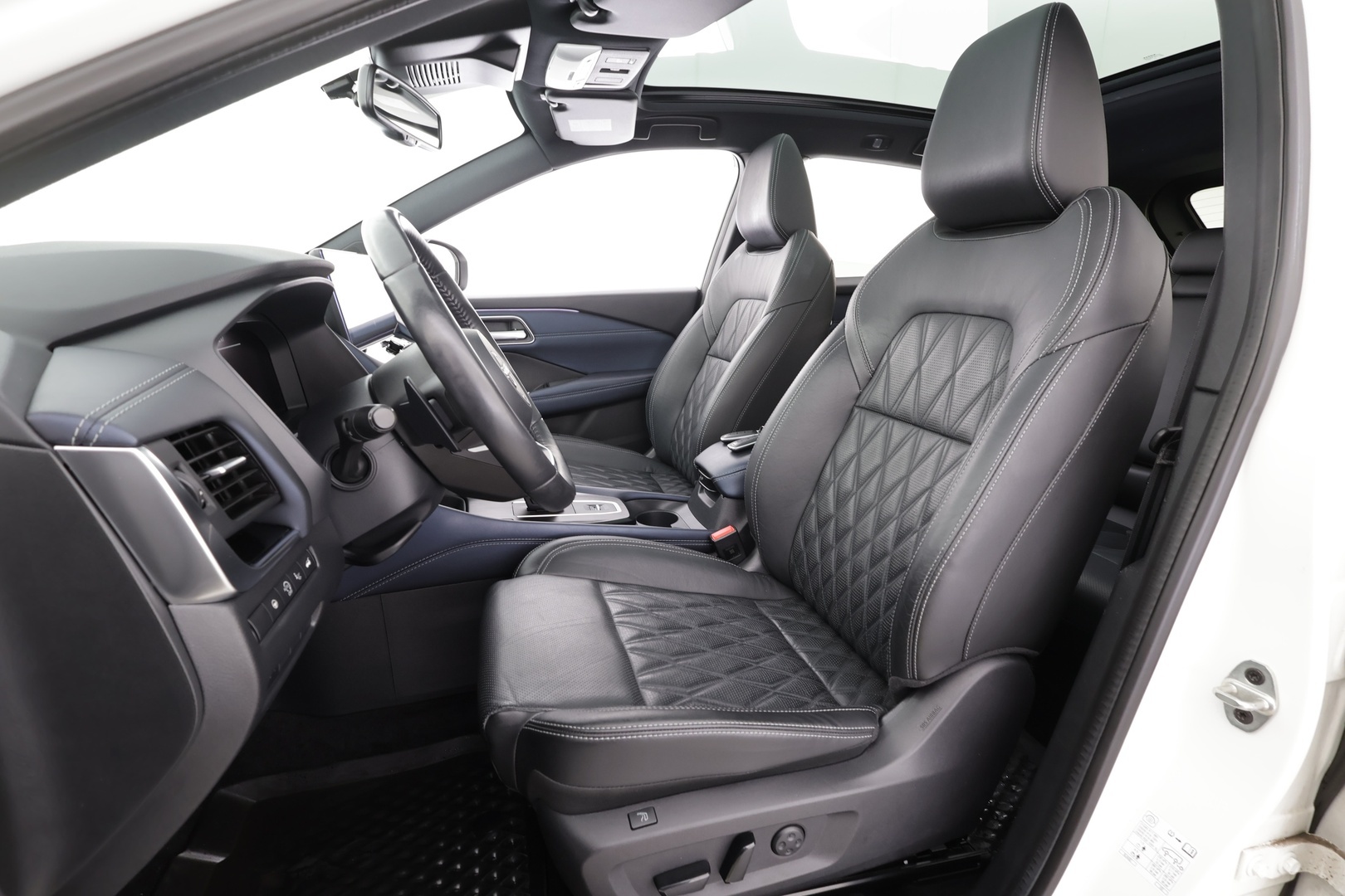 NISSAN Qashqai 2023