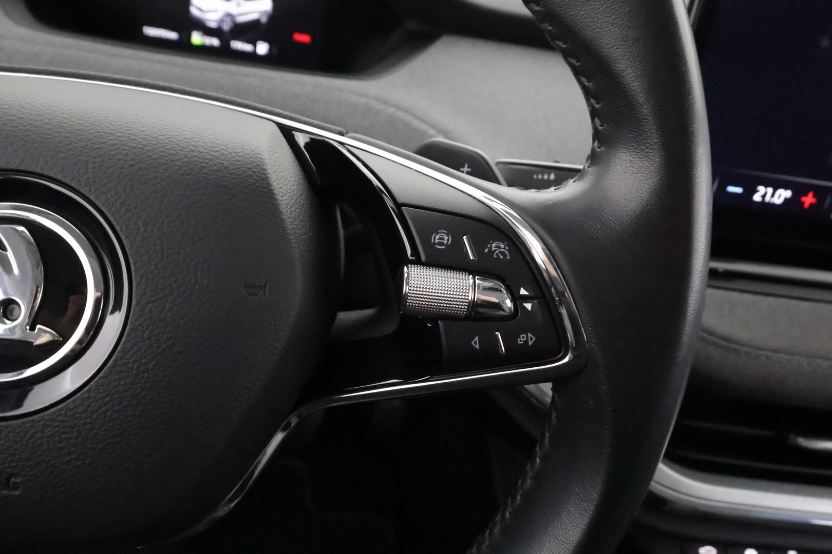 SKODA Enyaq 2022