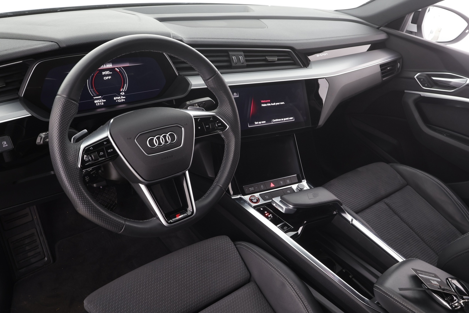 AUDI E-TRON 2023