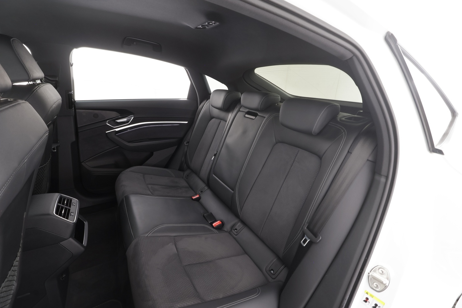 AUDI E-TRON 2023
