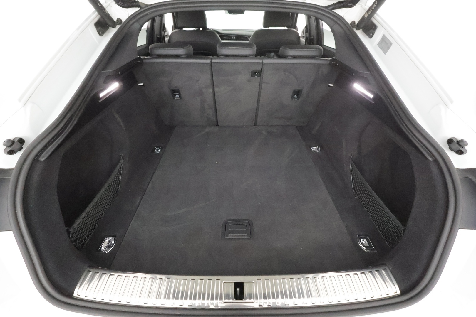 AUDI E-TRON 2023