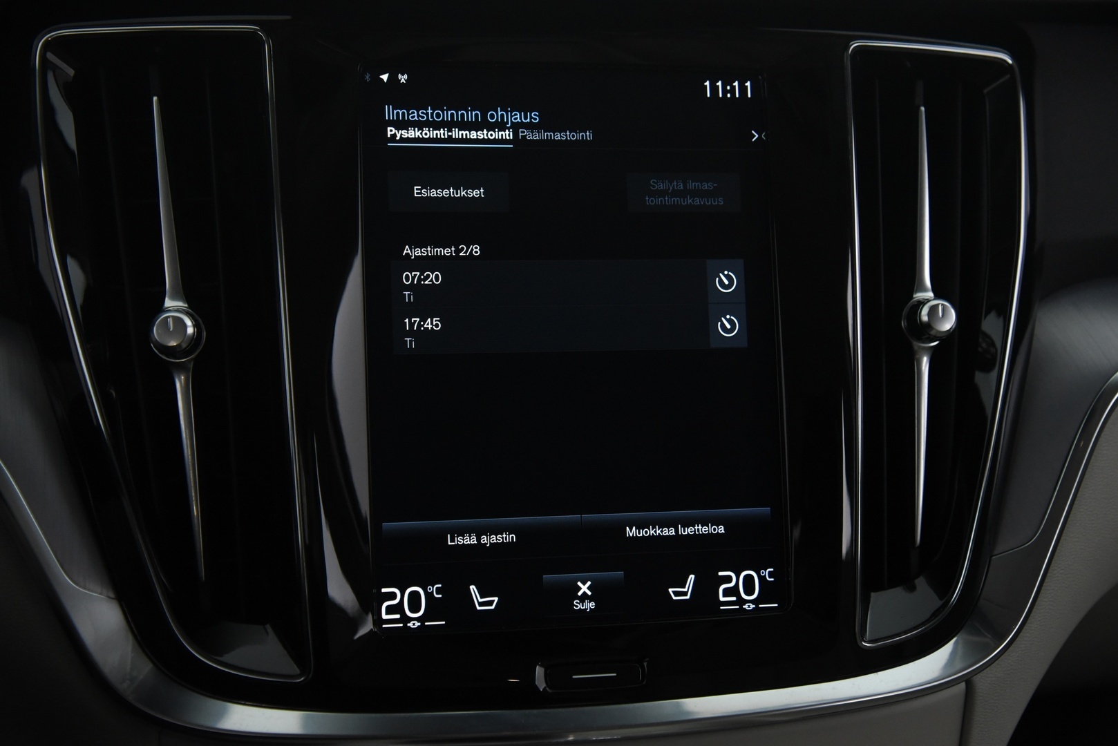 VOLVO V60 2021