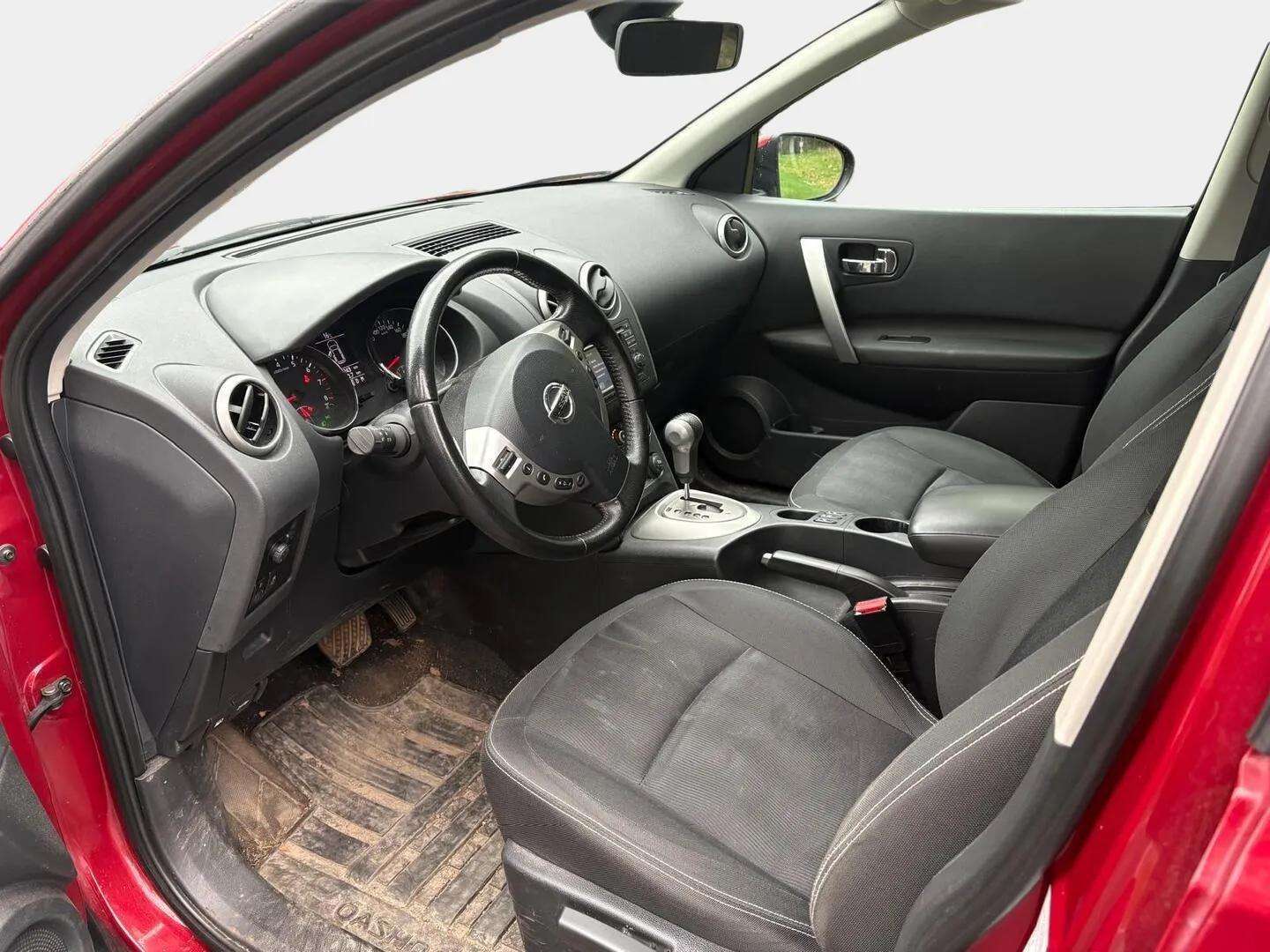 NISSAN Qashqai 2011