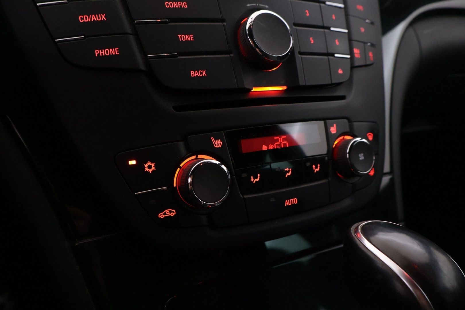 OPEL Insignia 2011