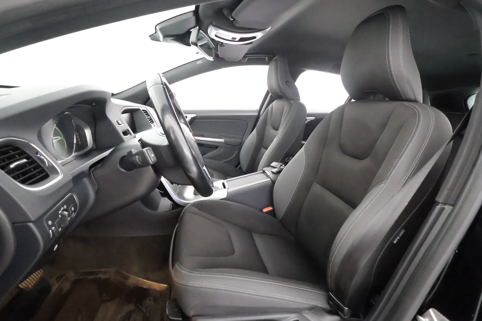 VOLVO V60 2014