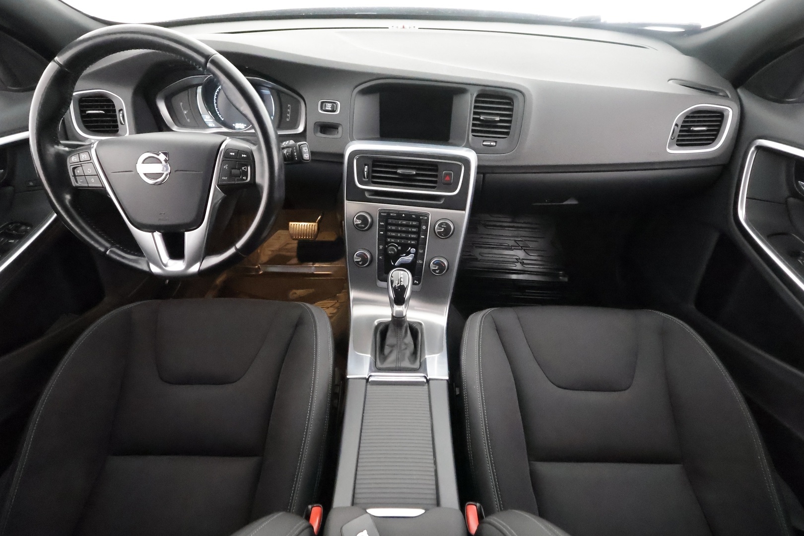 VOLVO V60 2014