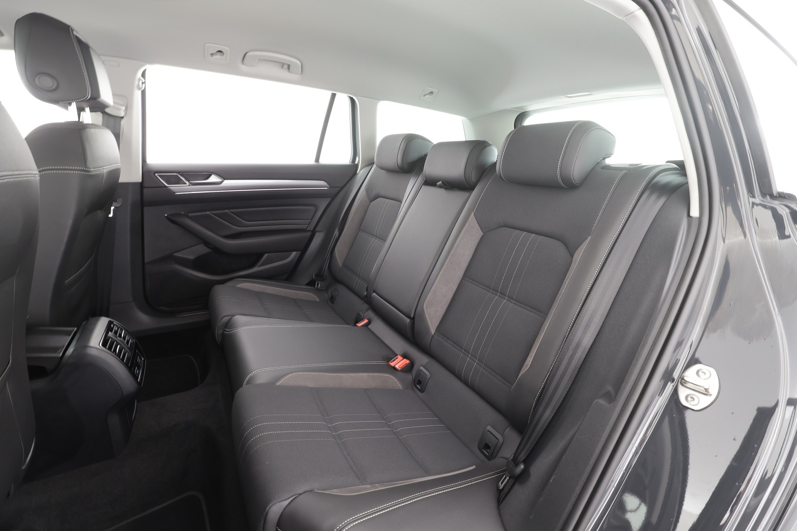 VOLKSWAGEN Passat 2021