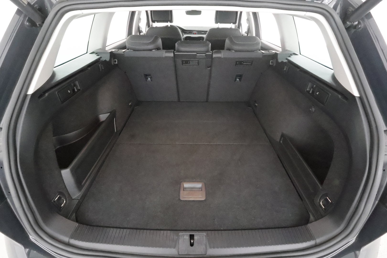 VOLKSWAGEN Passat 2021