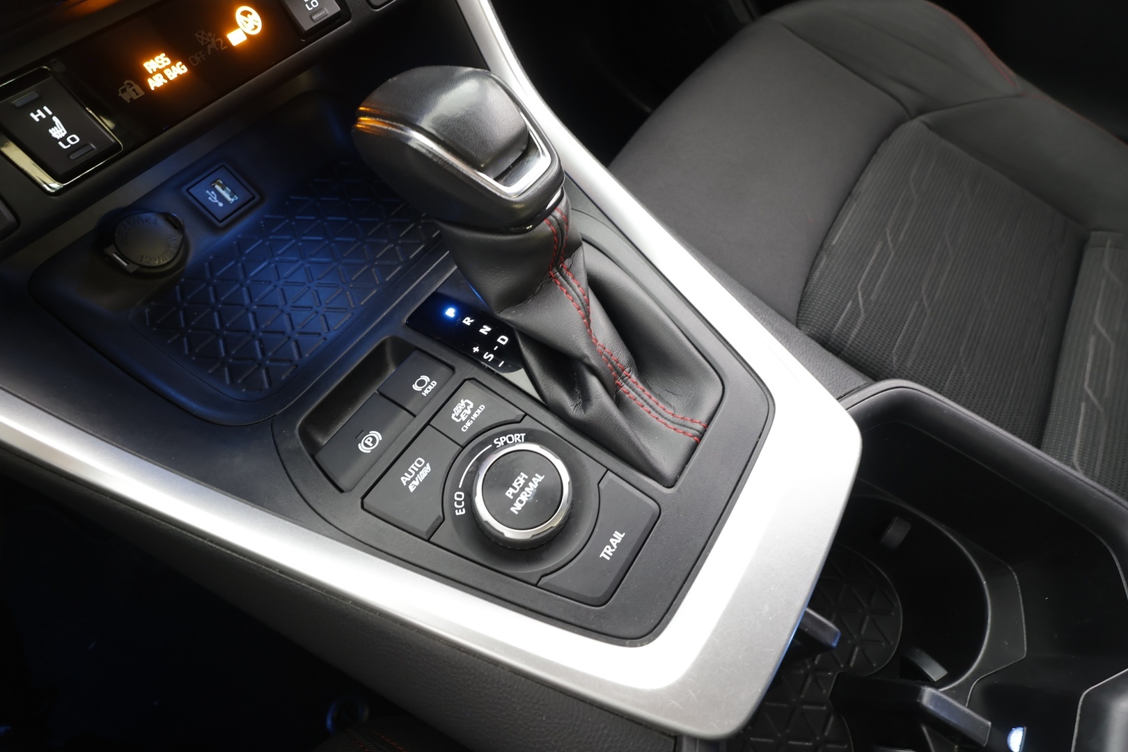 TOYOTA RAV4 Plug-in 2023