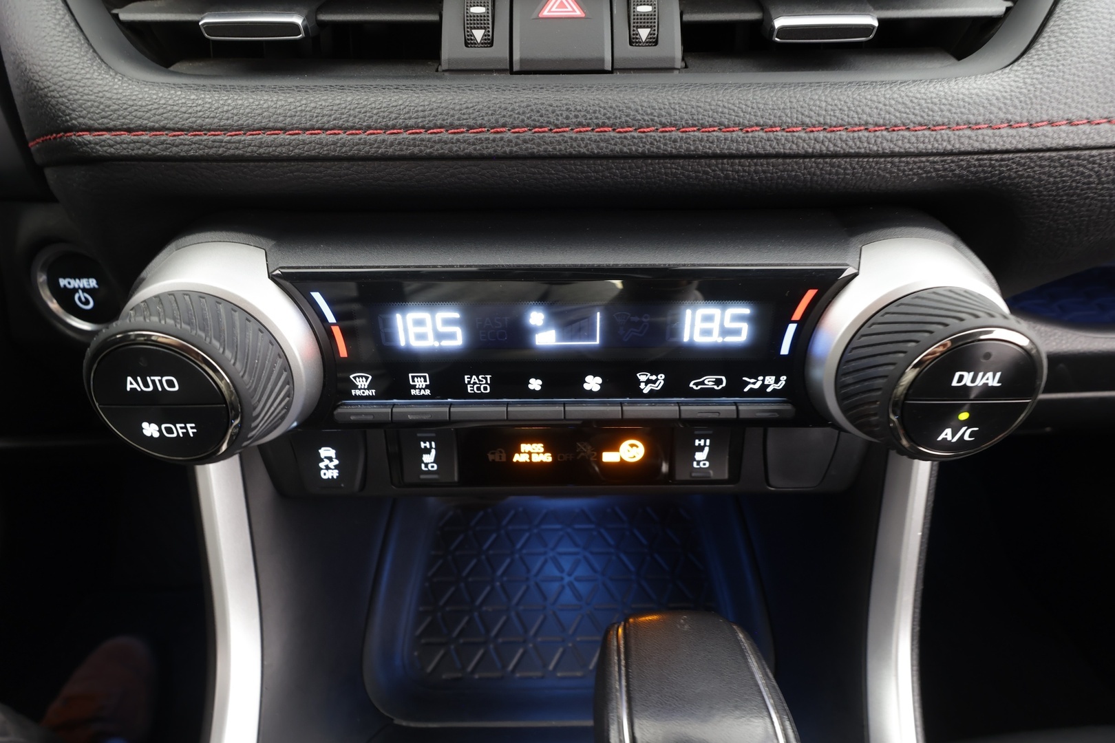 TOYOTA RAV4 Plug-in 2023