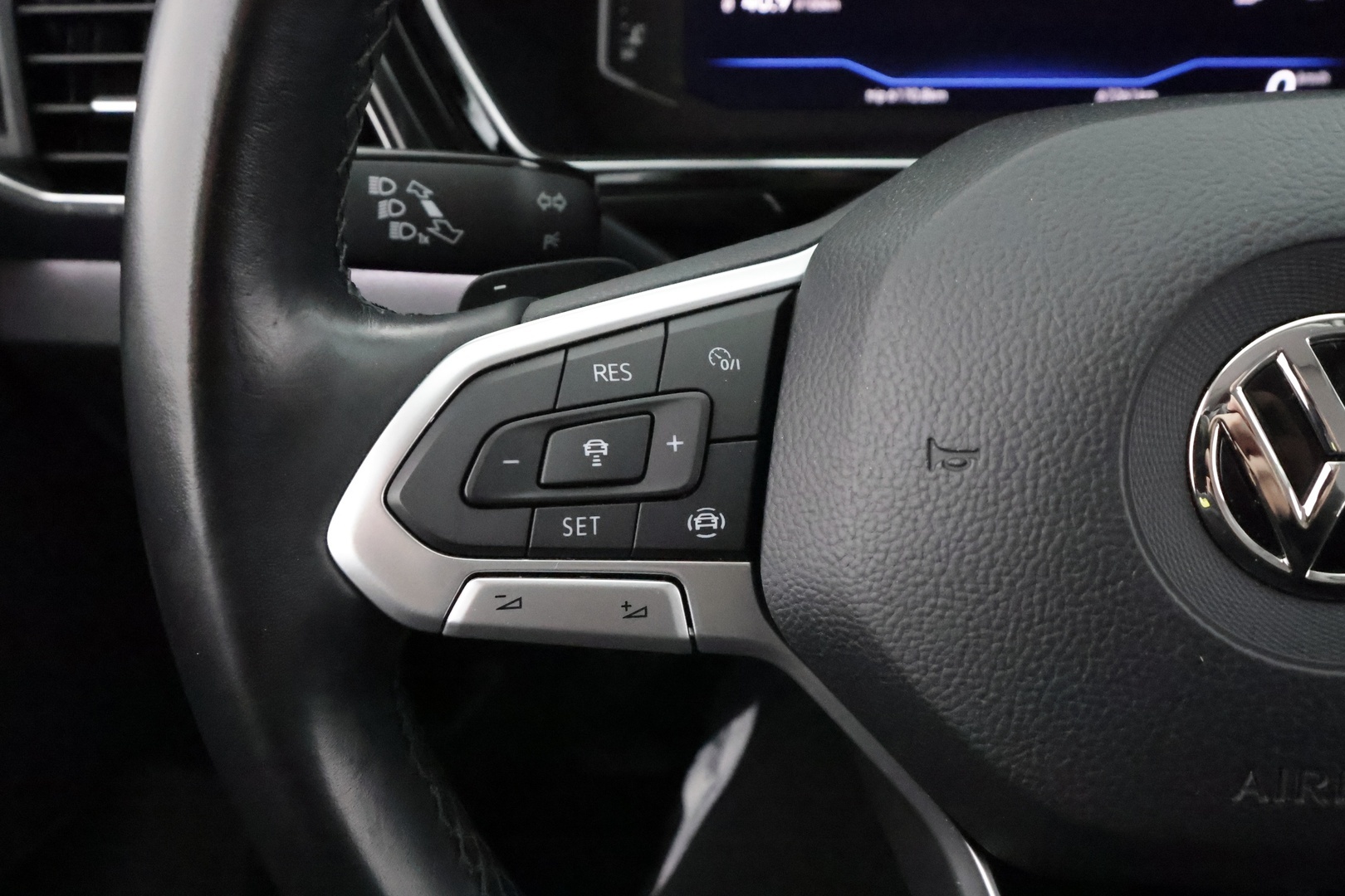 VOLKSWAGEN T-CROSS 2019