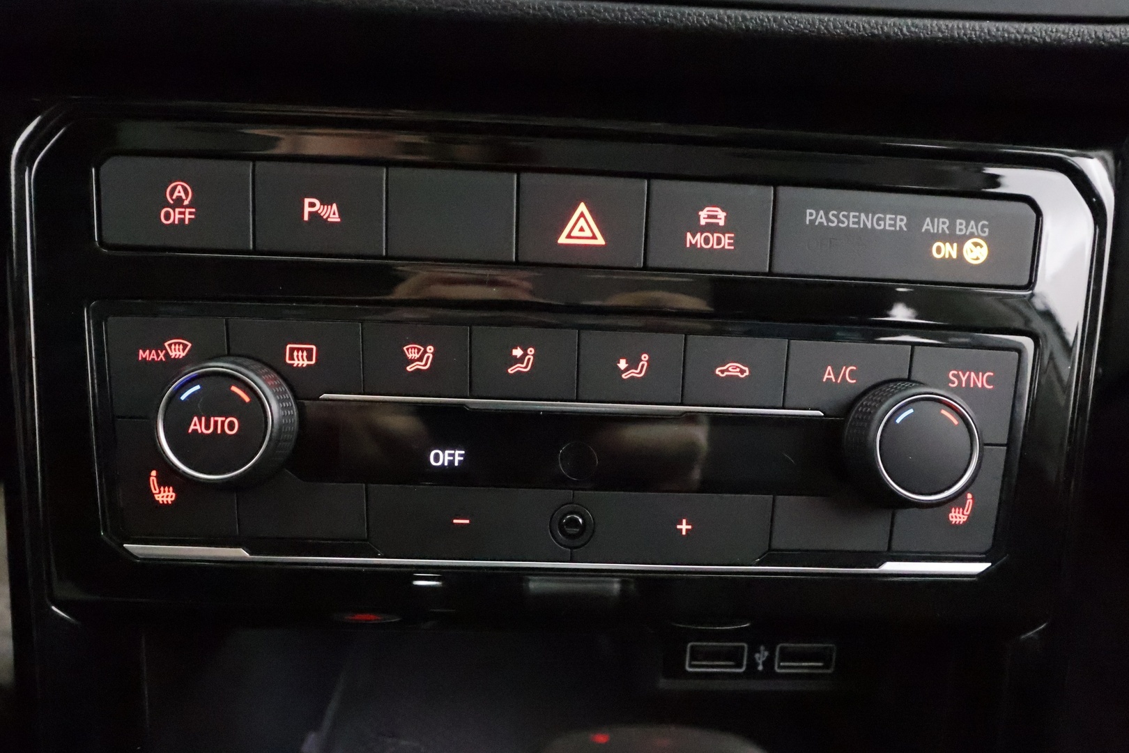 VOLKSWAGEN T-CROSS 2019